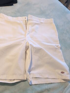 Dickies Men’s White Flat-Front Work Shorts